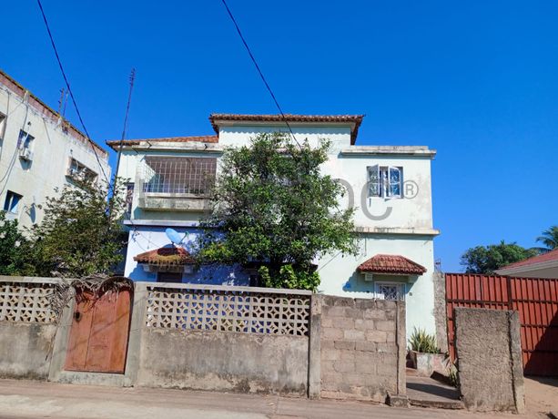 Moradia geminada T3 na Cidade de Xai-Xai