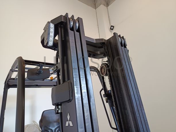 Empilhador Mitsubishi