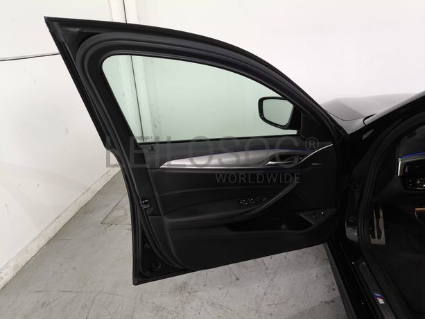 BMW 530E · Ano 2018