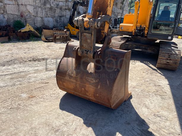 Escavadora Rastos Hyundai