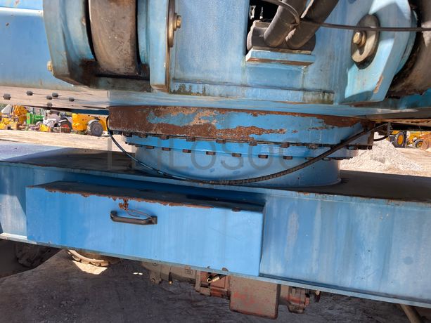 Escavadora Rodas Terex