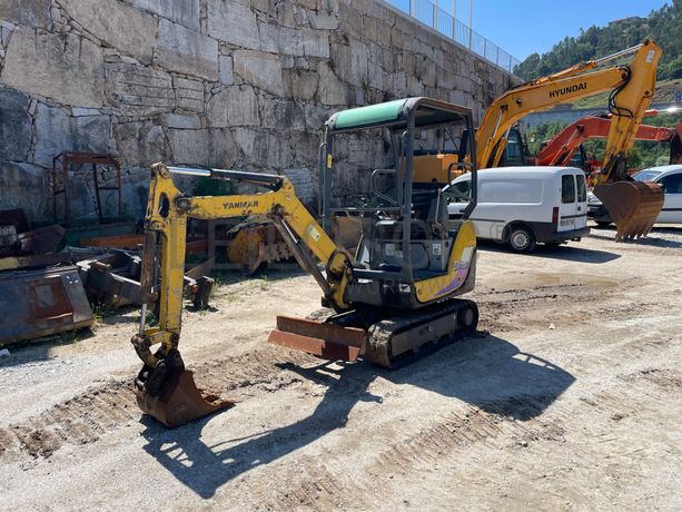 Mini Escavadora Yanmar