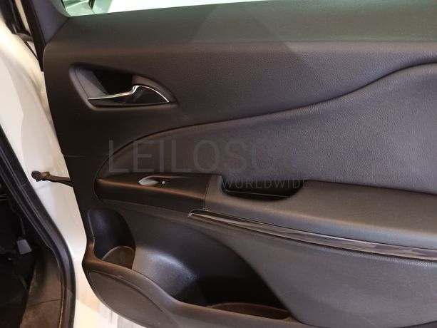 Opel Zafira · Ano 2018