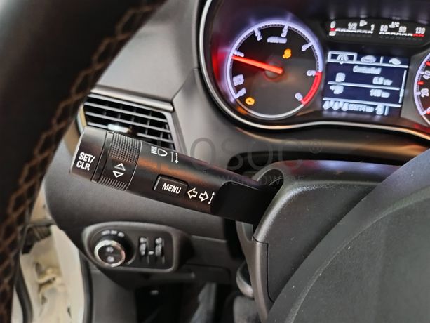 Opel Zafira · Ano 2018