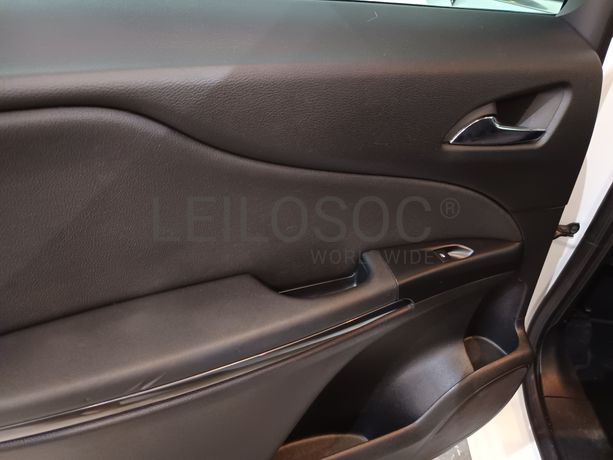 Opel Zafira · Ano 2018