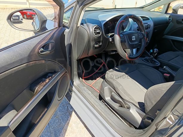 Seat Leon · Ano 2010