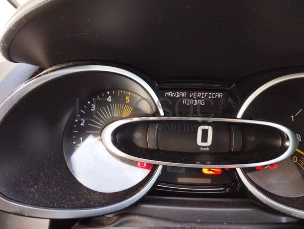 Renault Clio · Ano 2015