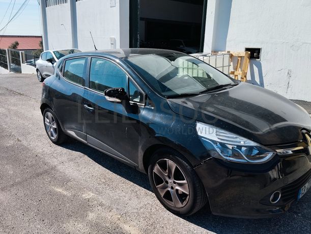 Renault Clio · Ano 2015