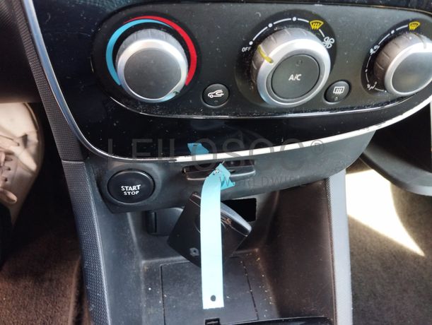 Renault Clio · Ano 2015