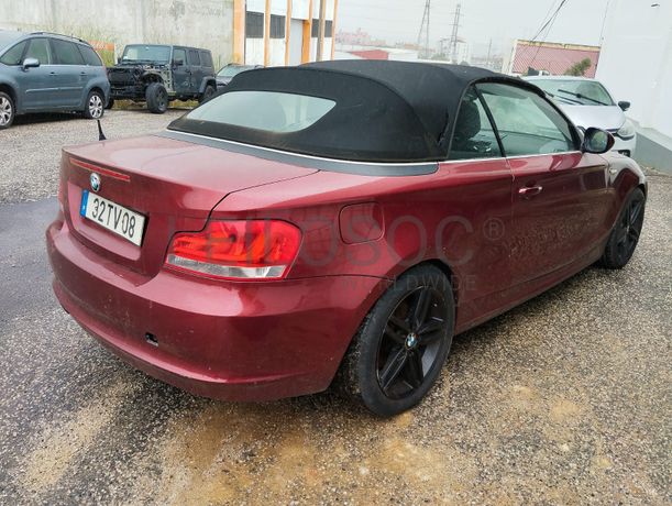 BMW 118D Cabrio · Ano 2011