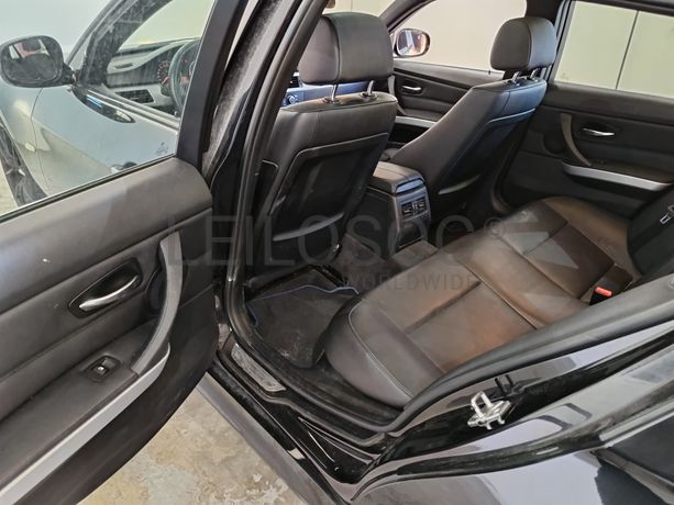 BMW 320D · Ano 2011