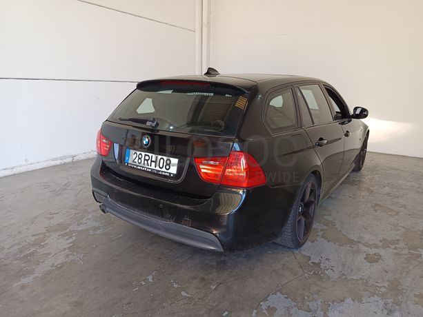 BMW 320D · Ano 2011