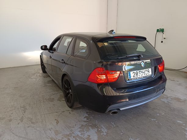 BMW 320D · Ano 2011