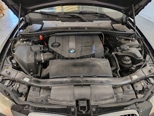 BMW 320D · Ano 2011