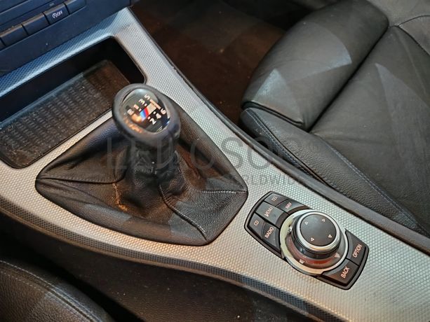 BMW 320D · Ano 2011