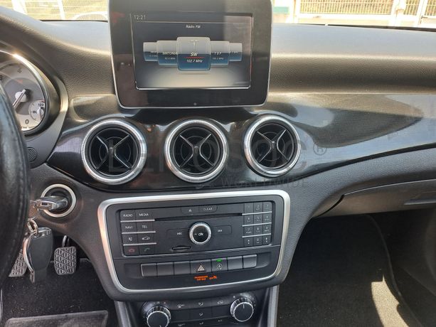 Mercedes-Benz CLA · Ano 2016