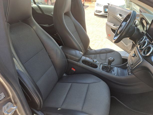 Mercedes-Benz CLA · Ano 2016