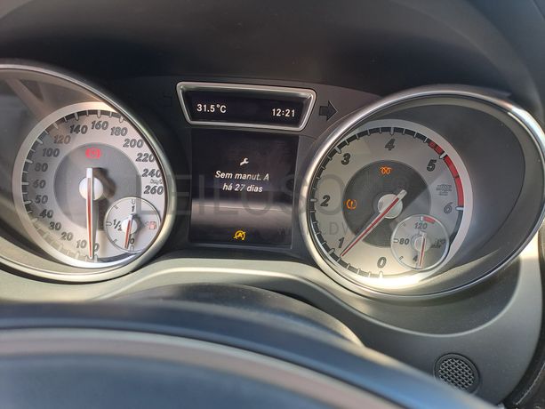 Mercedes-Benz CLA · Ano 2016