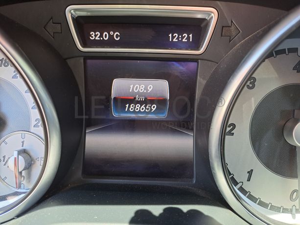 Mercedes-Benz CLA · Ano 2016