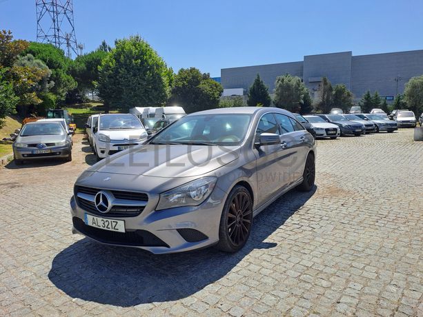 Mercedes-Benz CLA · Ano 2016