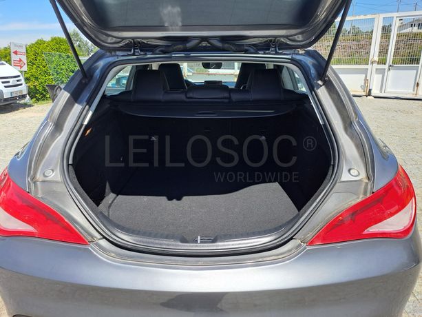 Mercedes-Benz CLA · Ano 2016