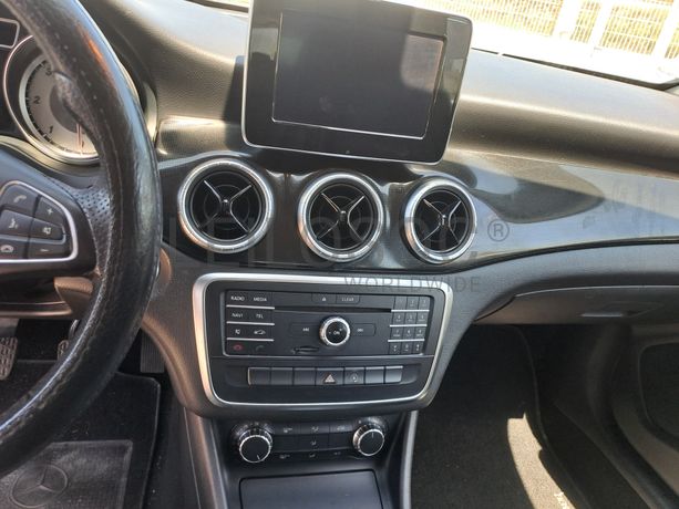 Mercedes-Benz CLA · Ano 2016