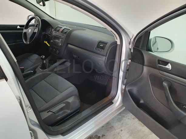 Volkswagen Golf 1.4 FSI · Ano 2005