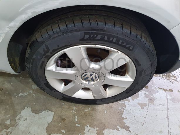 Volkswagen Golf 1.4 FSI · Ano 2005