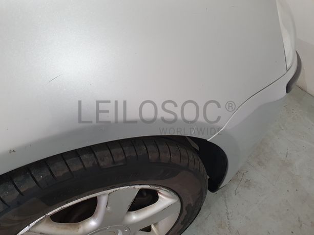 Volkswagen Golf 1.4 FSI · Ano 2005