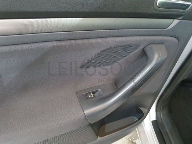 Volkswagen Golf 1.4 FSI · Ano 2005