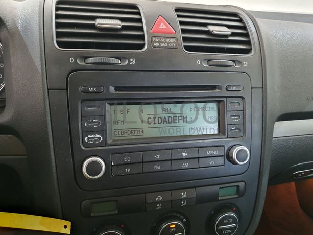 Volkswagen Golf 1.4 FSI · Ano 2005