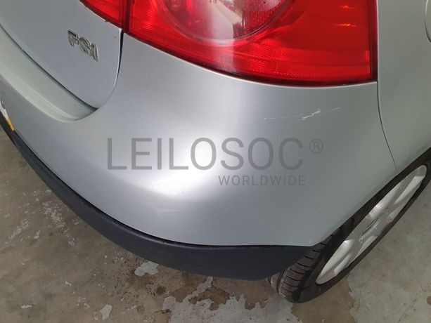 Volkswagen Golf 1.4 FSI · Ano 2005