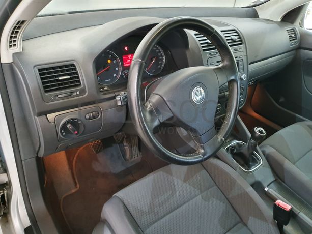 Volkswagen Golf 1.4 FSI · Ano 2005