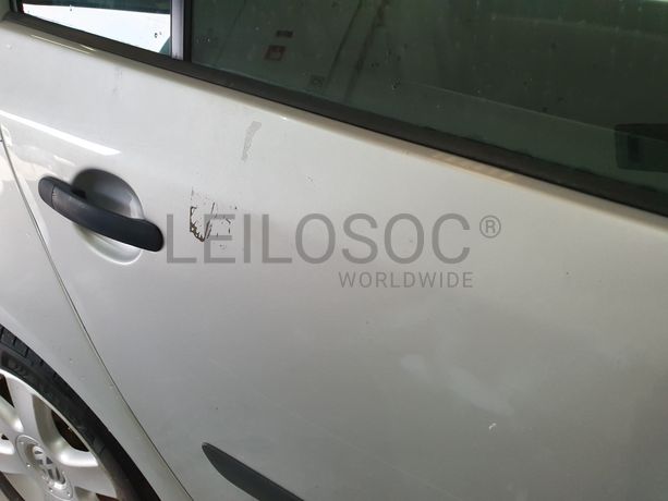 Volkswagen Golf 1.4 FSI · Ano 2005