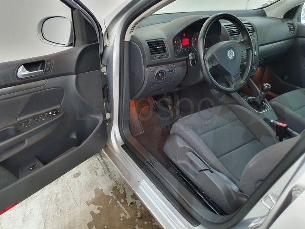 Volkswagen Golf 1.4 FSI · Ano 2005