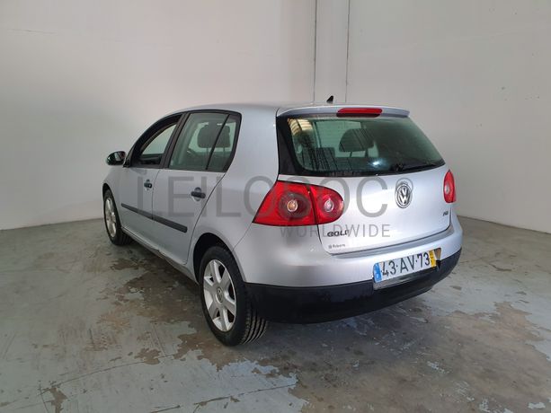 Volkswagen Golf 1.4 FSI · Ano 2005