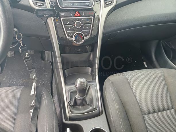 Hyundai i30 GD 1.4 CRDi · Ano 2013