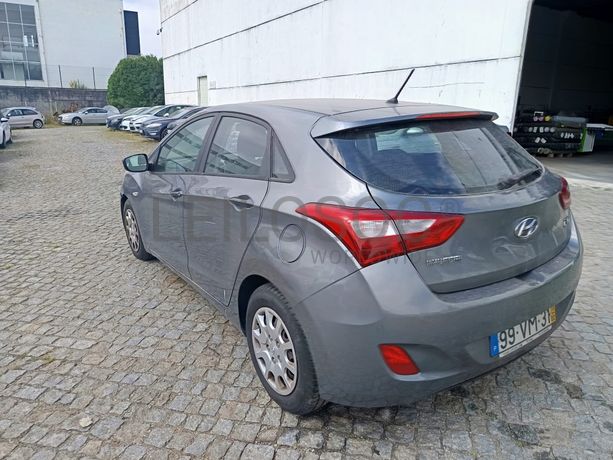 Hyundai i30 GD 1.4 CRDi · Ano 2013