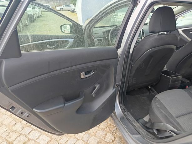 Hyundai i30 GD 1.4 CRDi · Ano 2013