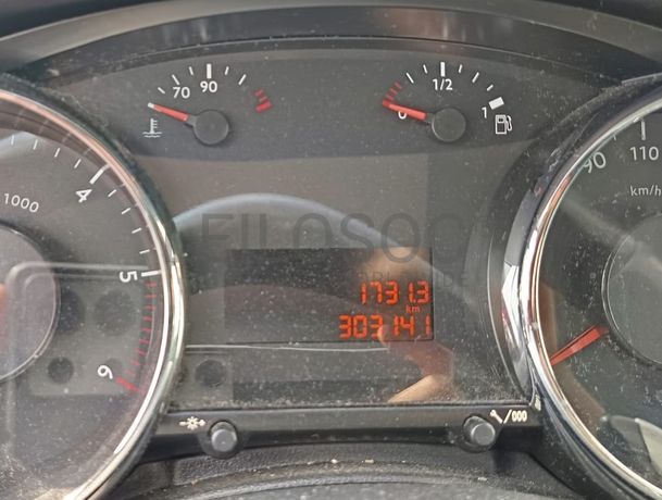 Peugeot 5008 · Ano 2010