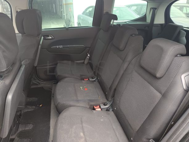 Peugeot 5008 · Ano 2010