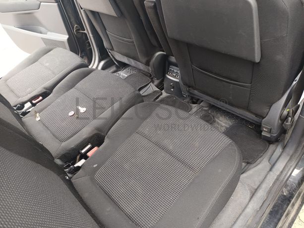 Peugeot 5008 · Ano 2010