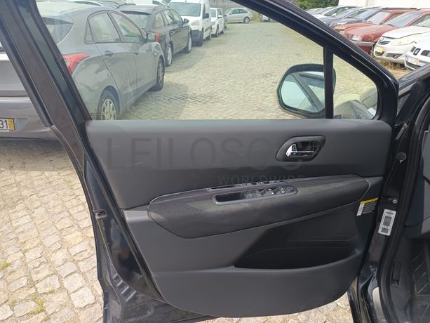 Peugeot 5008 · Ano 2010