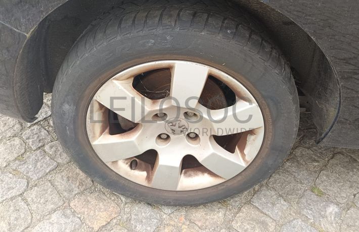 Peugeot 5008 · Ano 2010