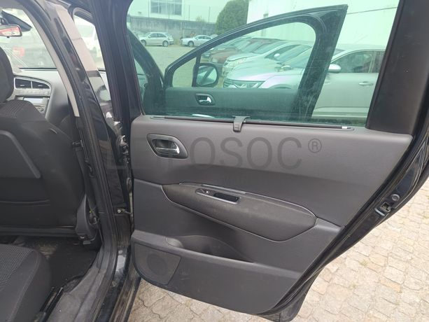 Peugeot 5008 · Ano 2010