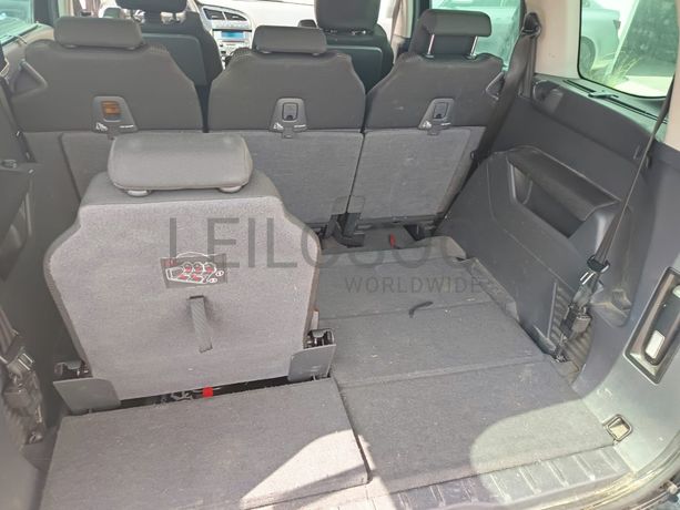 Peugeot 5008 · Ano 2010