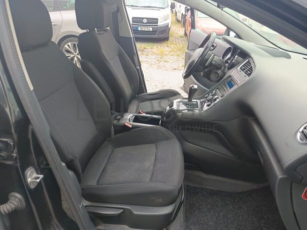 Peugeot 5008 · Ano 2010