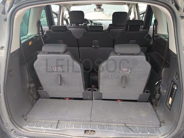 Peugeot 5008 · Ano 2010