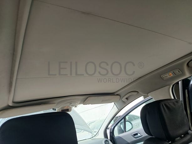 Peugeot 5008 · Ano 2010