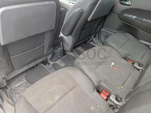 Peugeot 5008 · Ano 2010